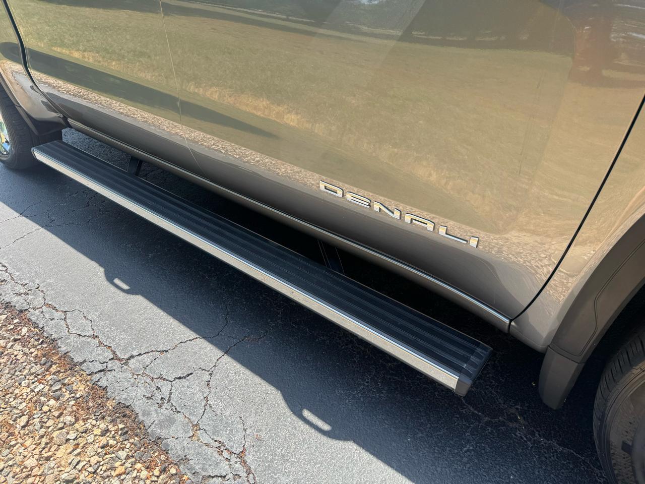 GMC Sierra 1500 4WD Crew Cab 147" Denali 2020