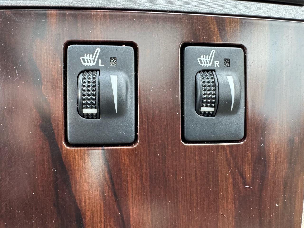 Toyota Venza 4dr Wgn V6 AWD Limited (Natl) 2014