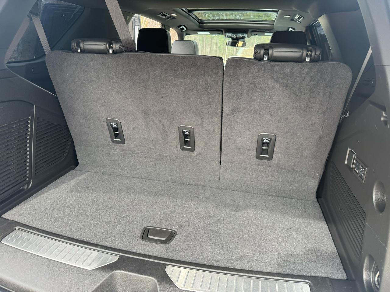 Chevrolet Tahoe 4WD 4dr RST 2024