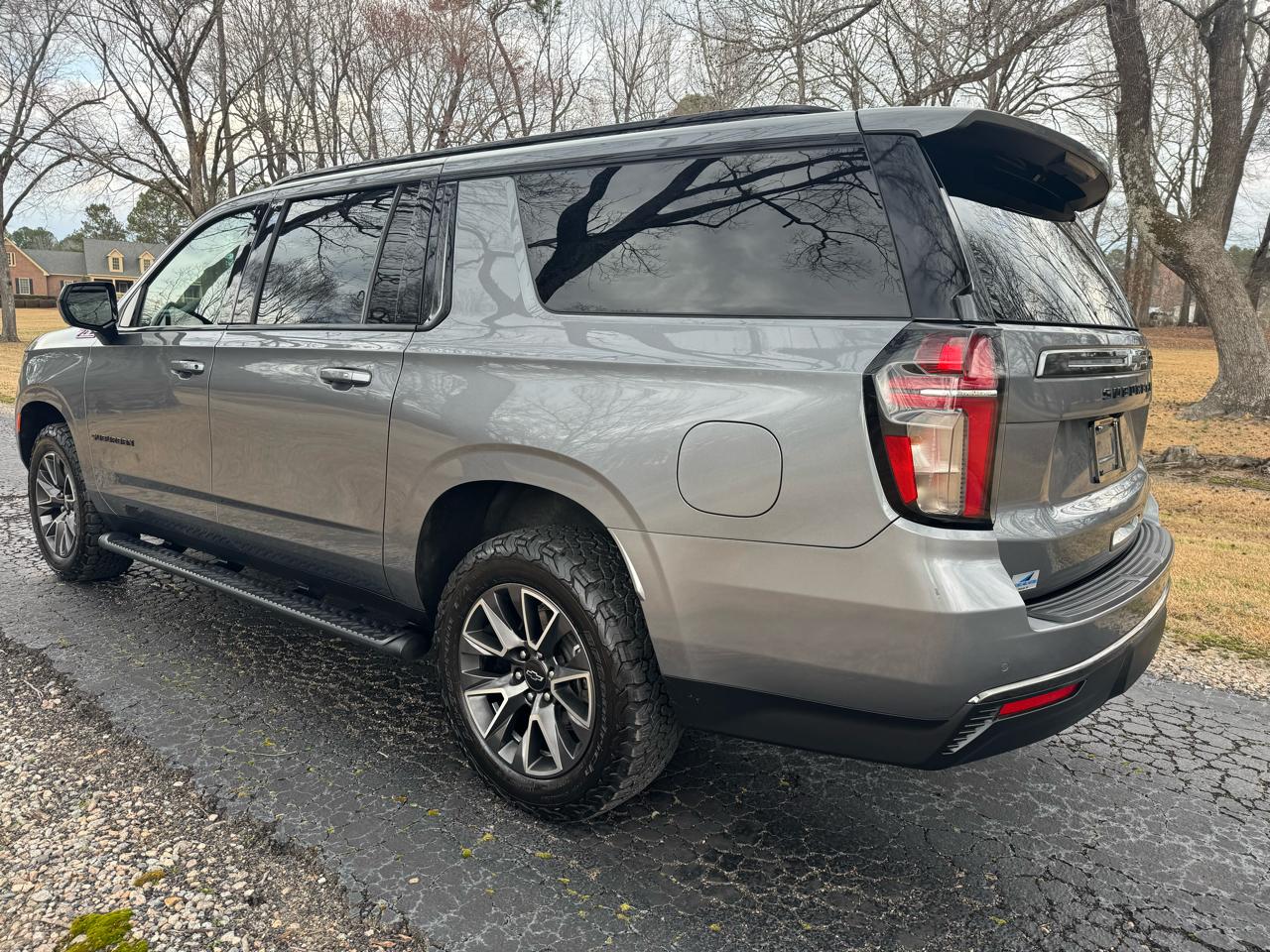 Chevrolet Suburban 4WD 4dr Z71 2022