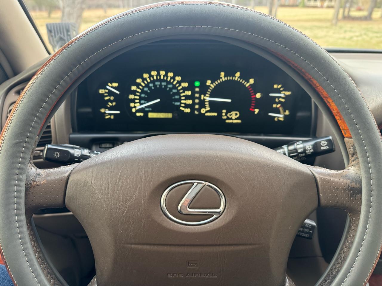 Lexus LX 470 4dr SUV 2001