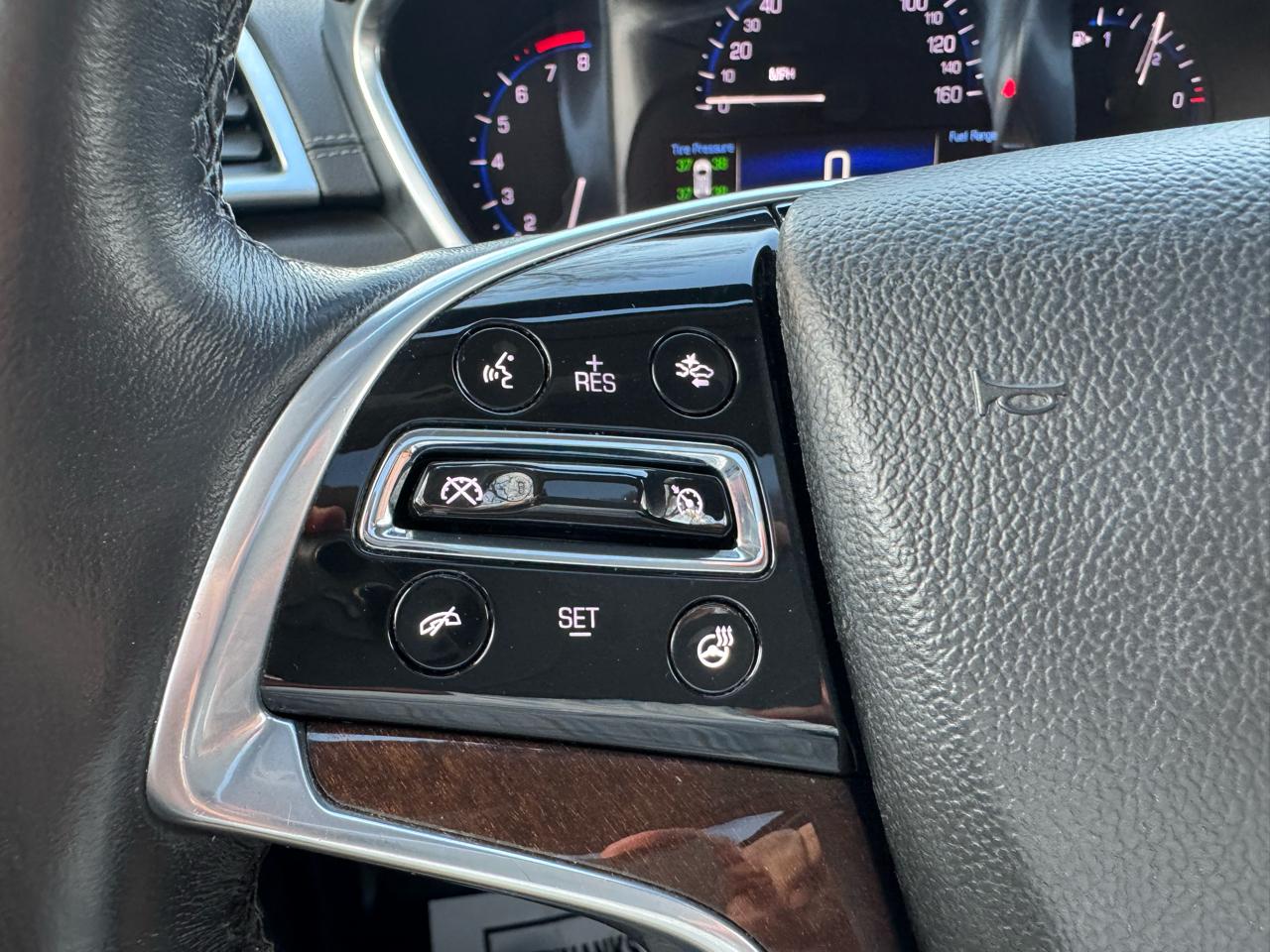 Cadillac SRX FWD 4dr Performance Collection 2015