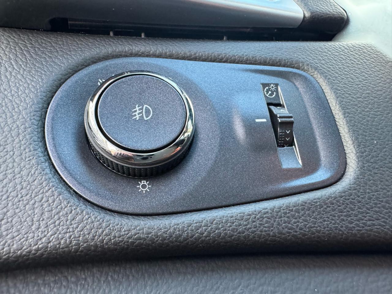 Cadillac SRX FWD 4dr Performance Collection 2015