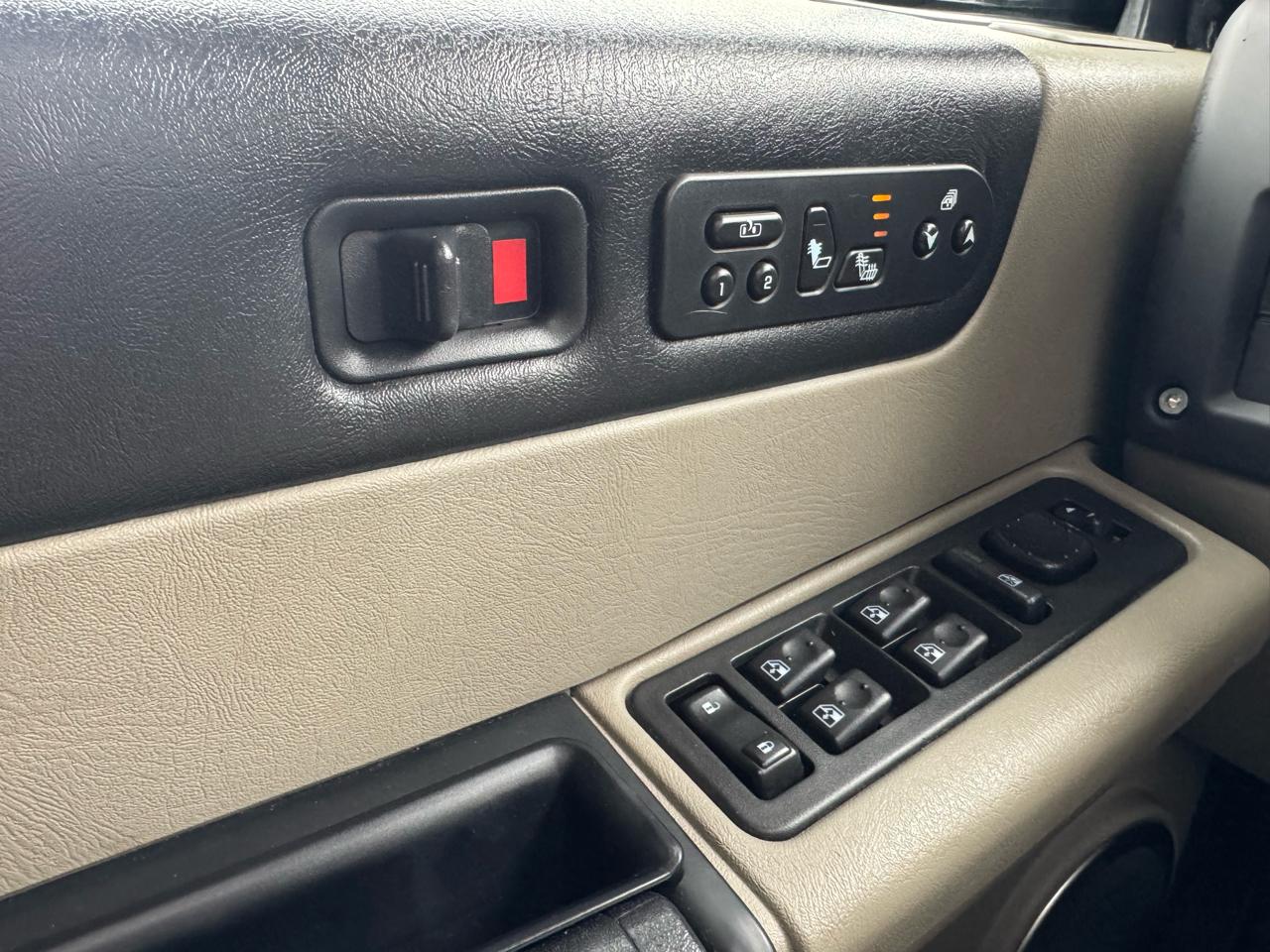 HUMMER H2 4dr Wgn 4WD SUV 2006