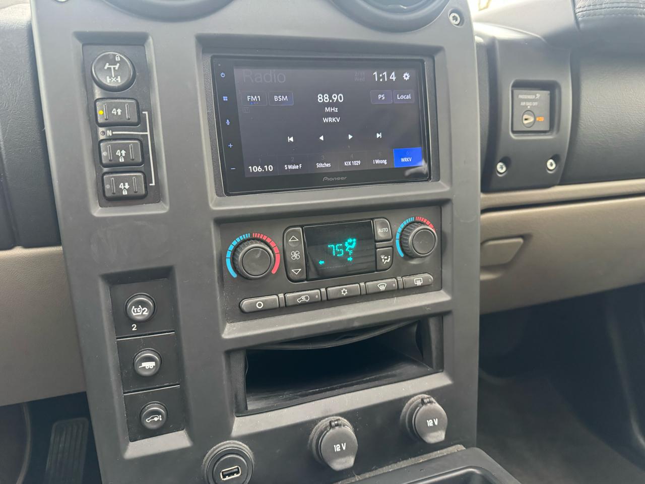 HUMMER H2 4dr Wgn 4WD SUV 2006