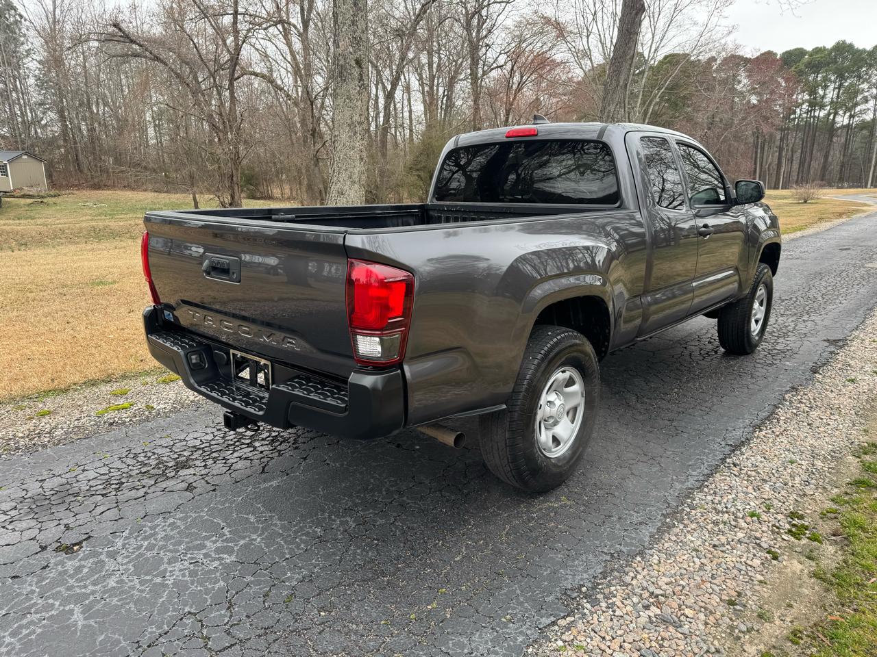 Toyota Tacoma 2WD SR5 Access Cab 6' Bed I4 AT (Natl) 2022