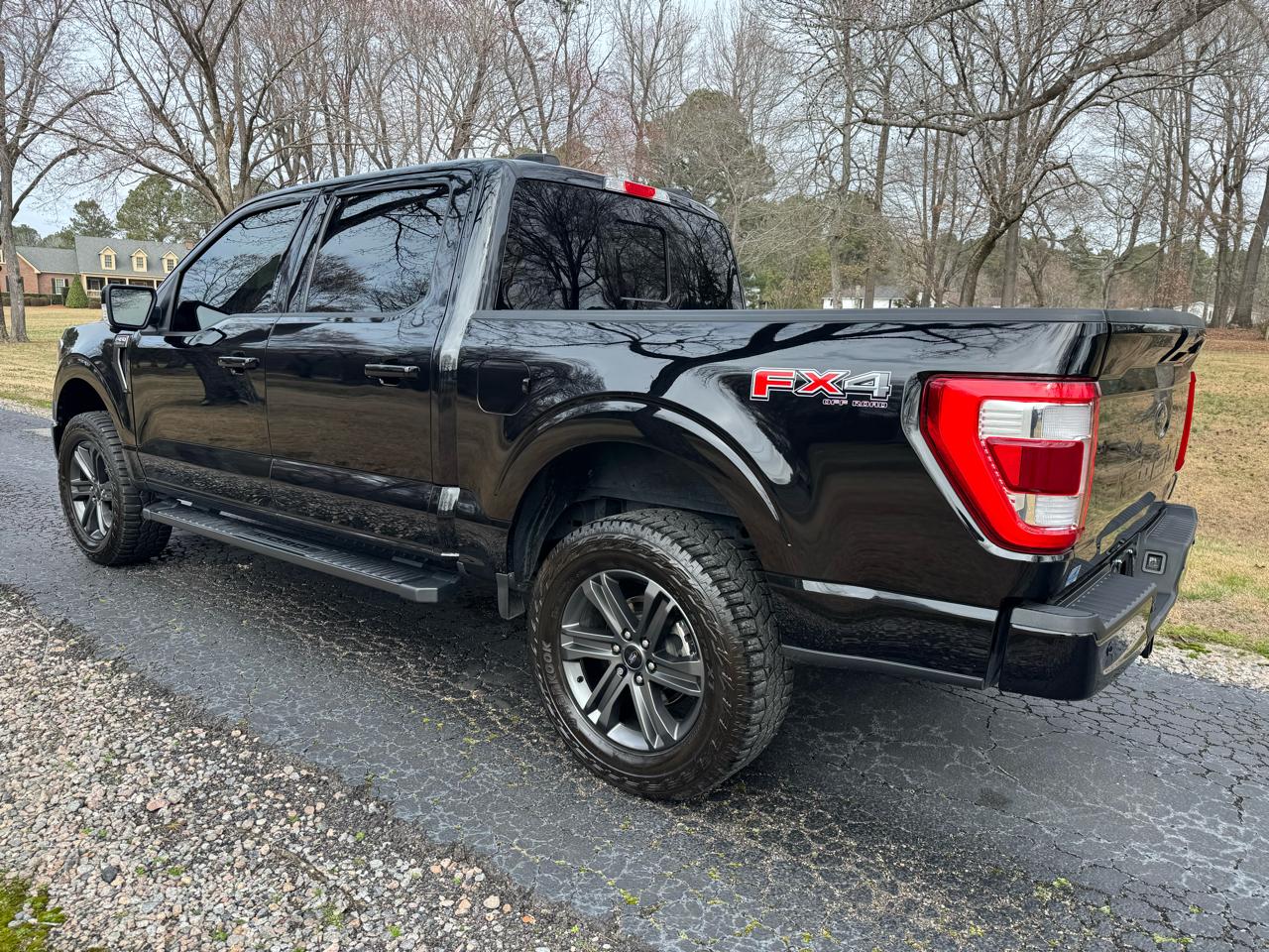 Ford F-150 Lariat 4WD SuperCrew 5.5' Box 2023