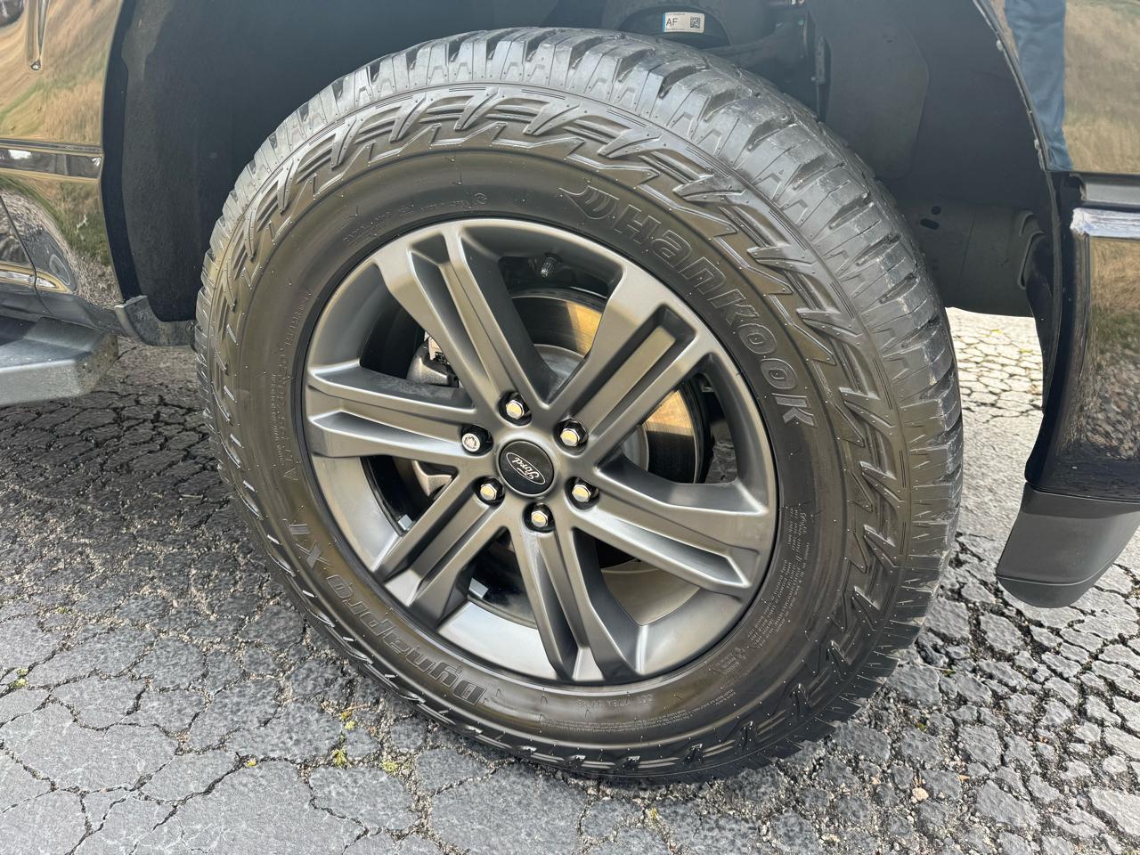 Ford F-150 Lariat 4WD SuperCrew 5.5' Box 2023