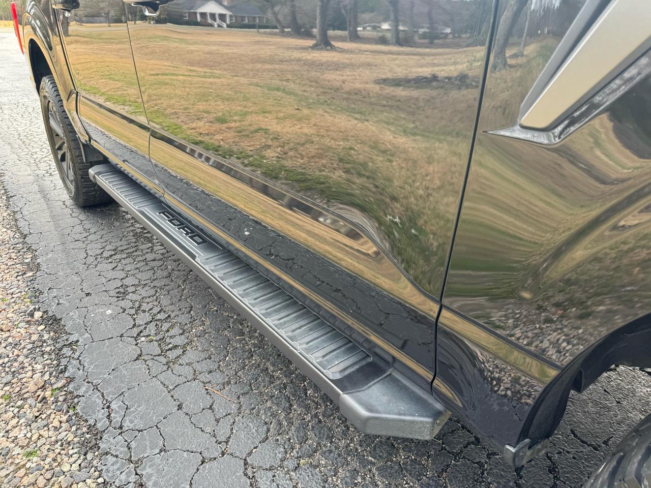 Ford F-150 Lariat 4WD SuperCrew 5.5' Box 2023