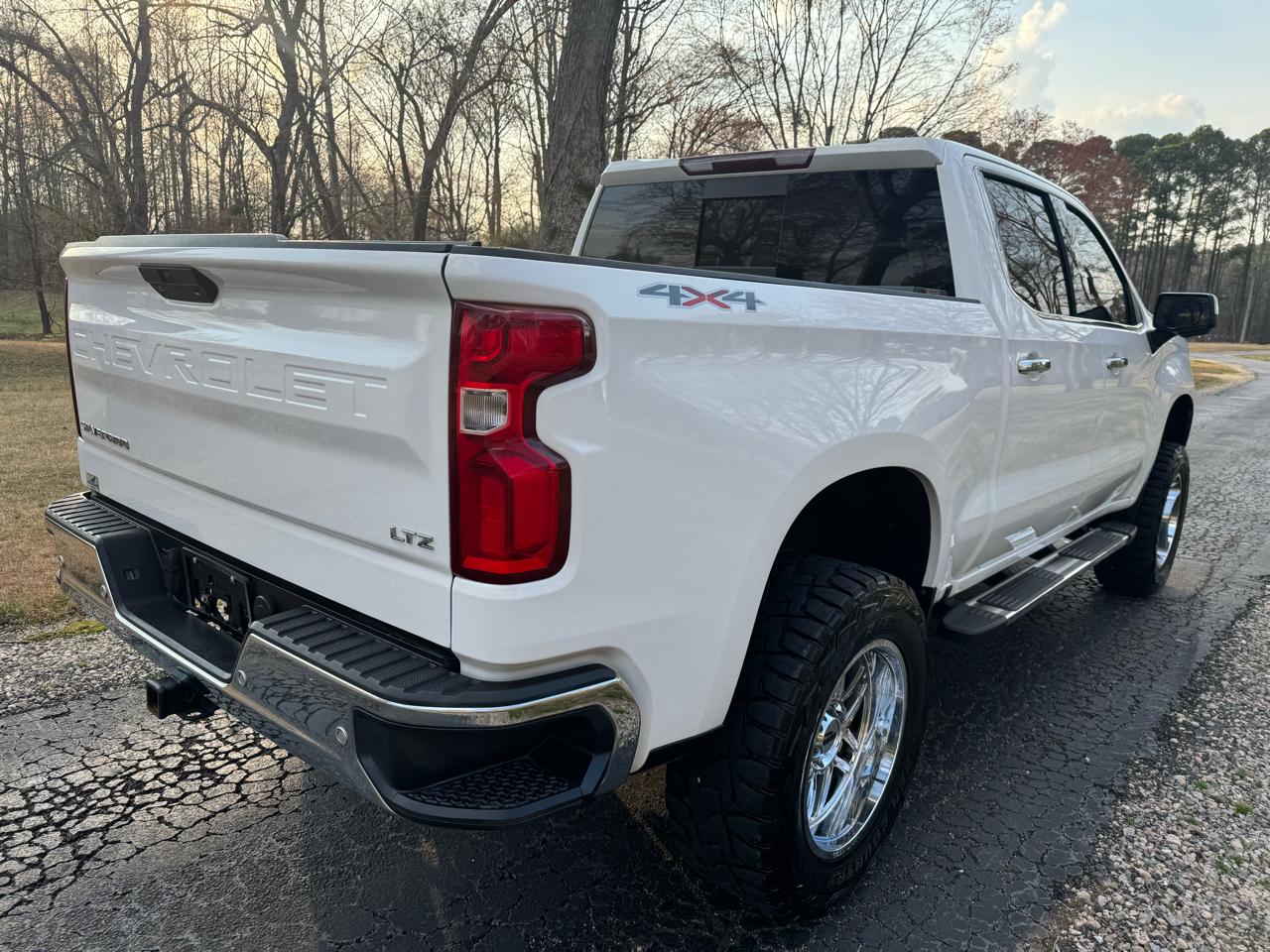Chevrolet Silverado 1500 4WD Crew Cab 147" LTZ 2019