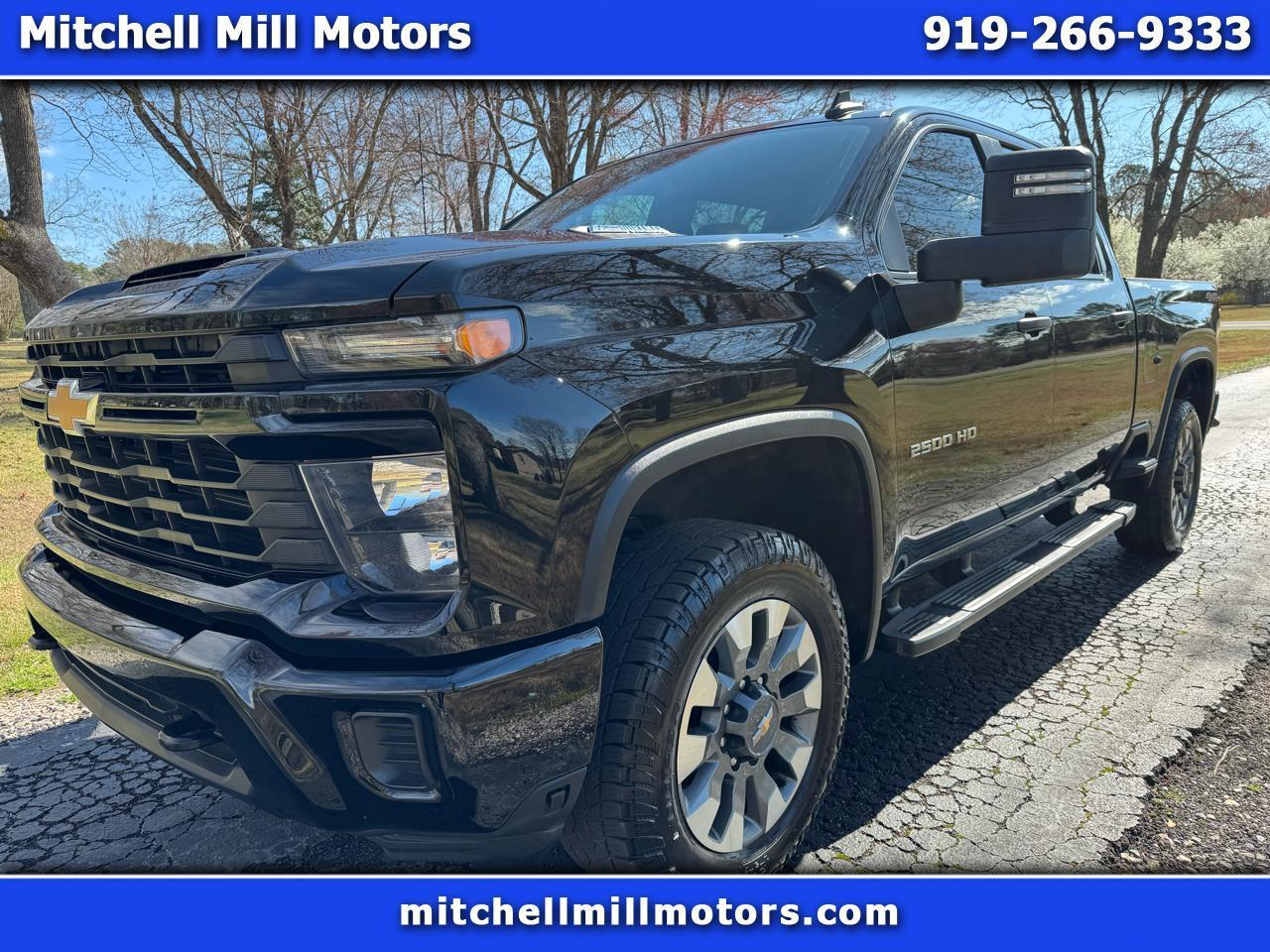 Chevrolet Silverado 2500HD 4WD Crew Cab 159" Custom 2024