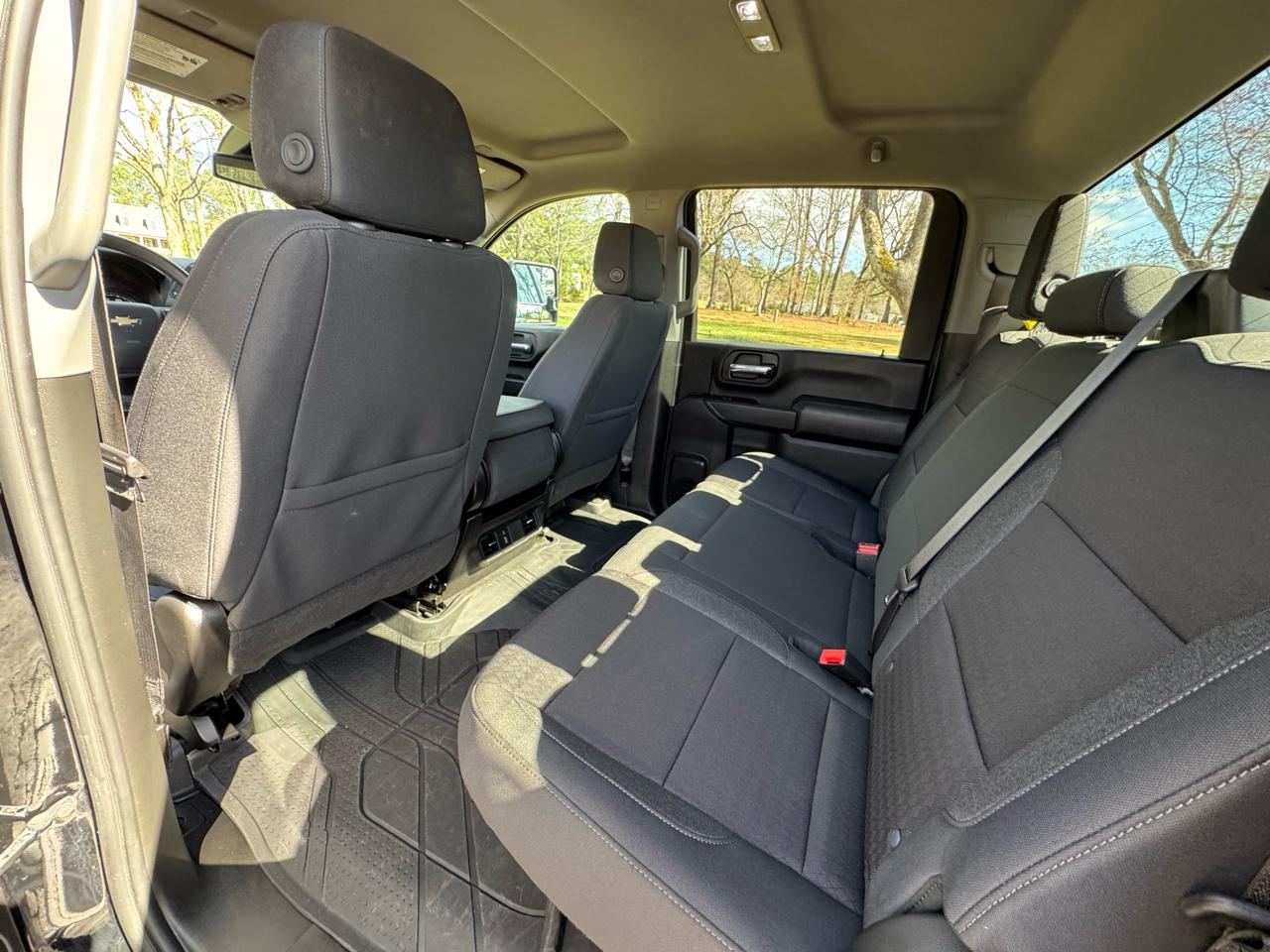 Chevrolet Silverado 2500HD 4WD Crew Cab 159" Custom 2024