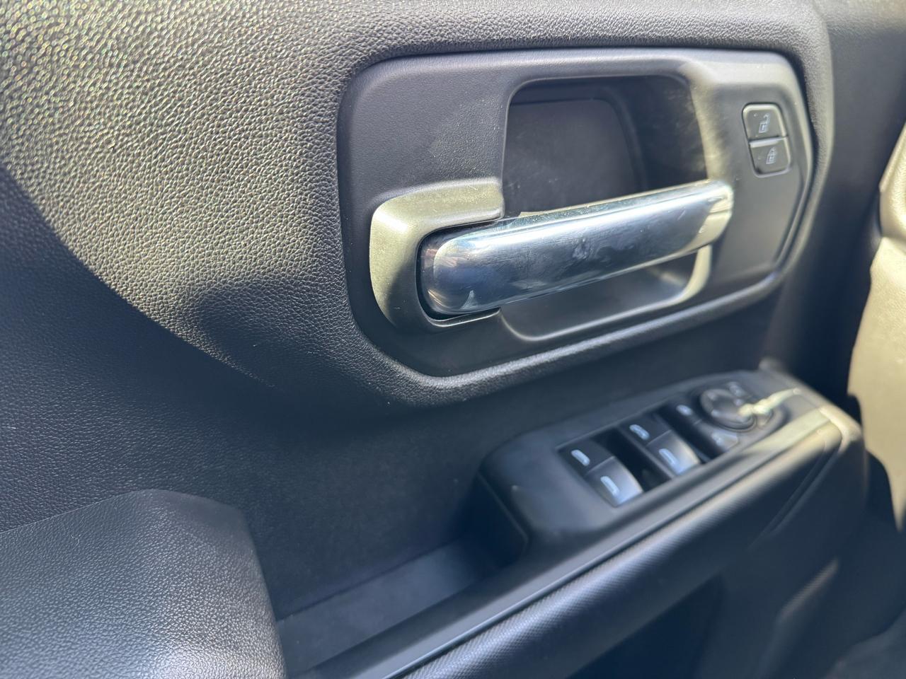 Chevrolet Silverado 2500HD 4WD Crew Cab 159" Custom 2024