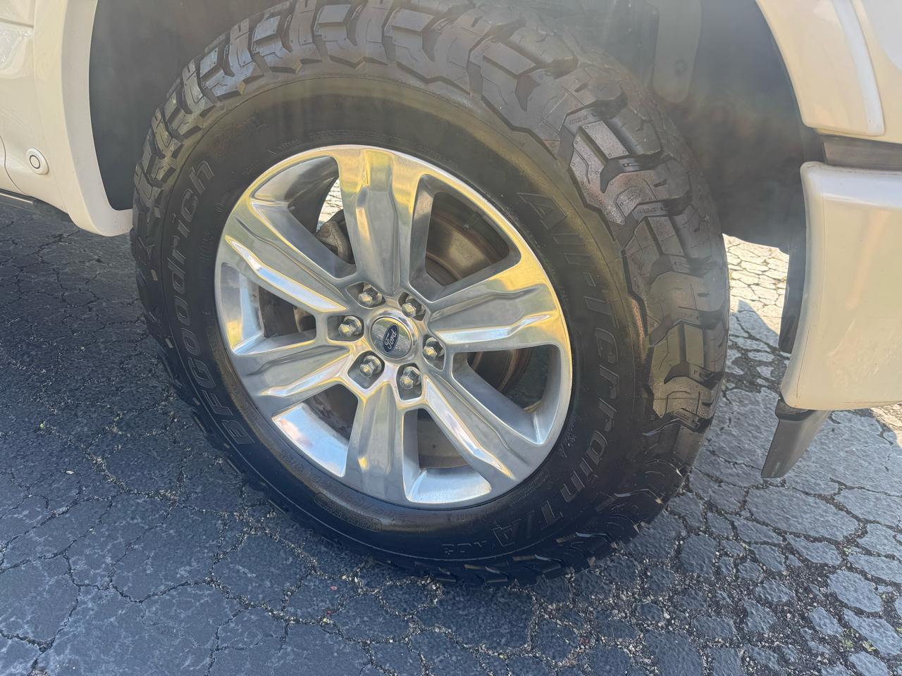 Ford F-150 Platinum 4WD SuperCrew 5.5' Box 2017