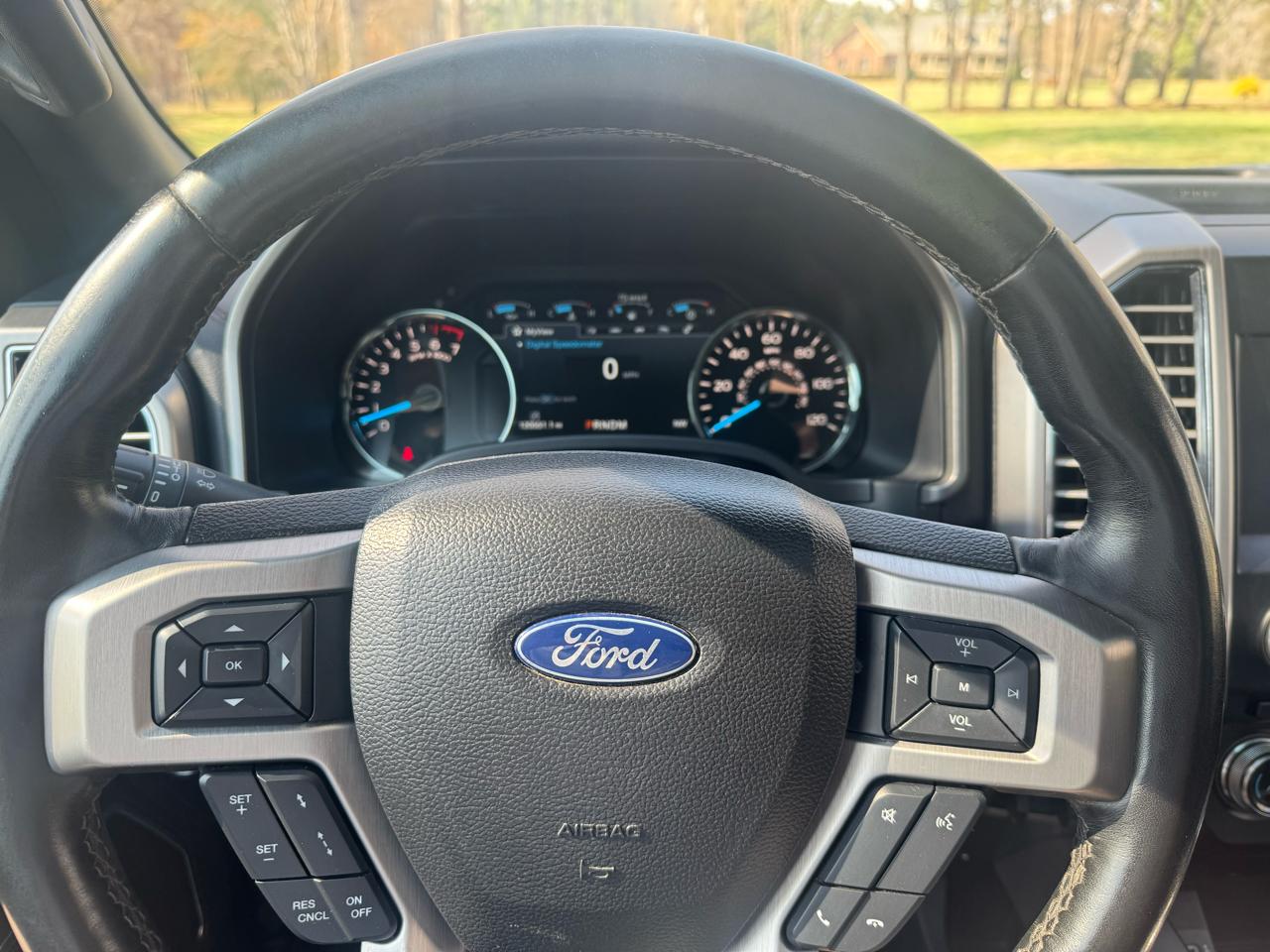 Ford F-150 Platinum 4WD SuperCrew 5.5' Box 2017