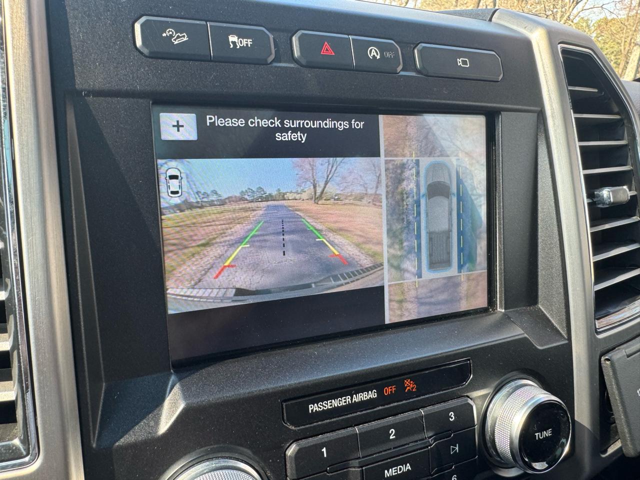 Ford F-150 Platinum 4WD SuperCrew 5.5' Box 2017