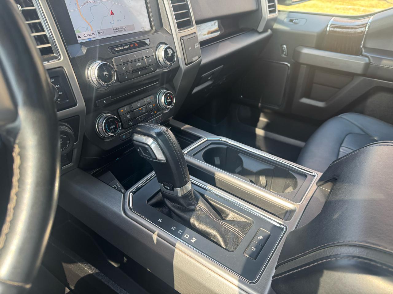 Ford F-150 Platinum 4WD SuperCrew 5.5' Box 2017