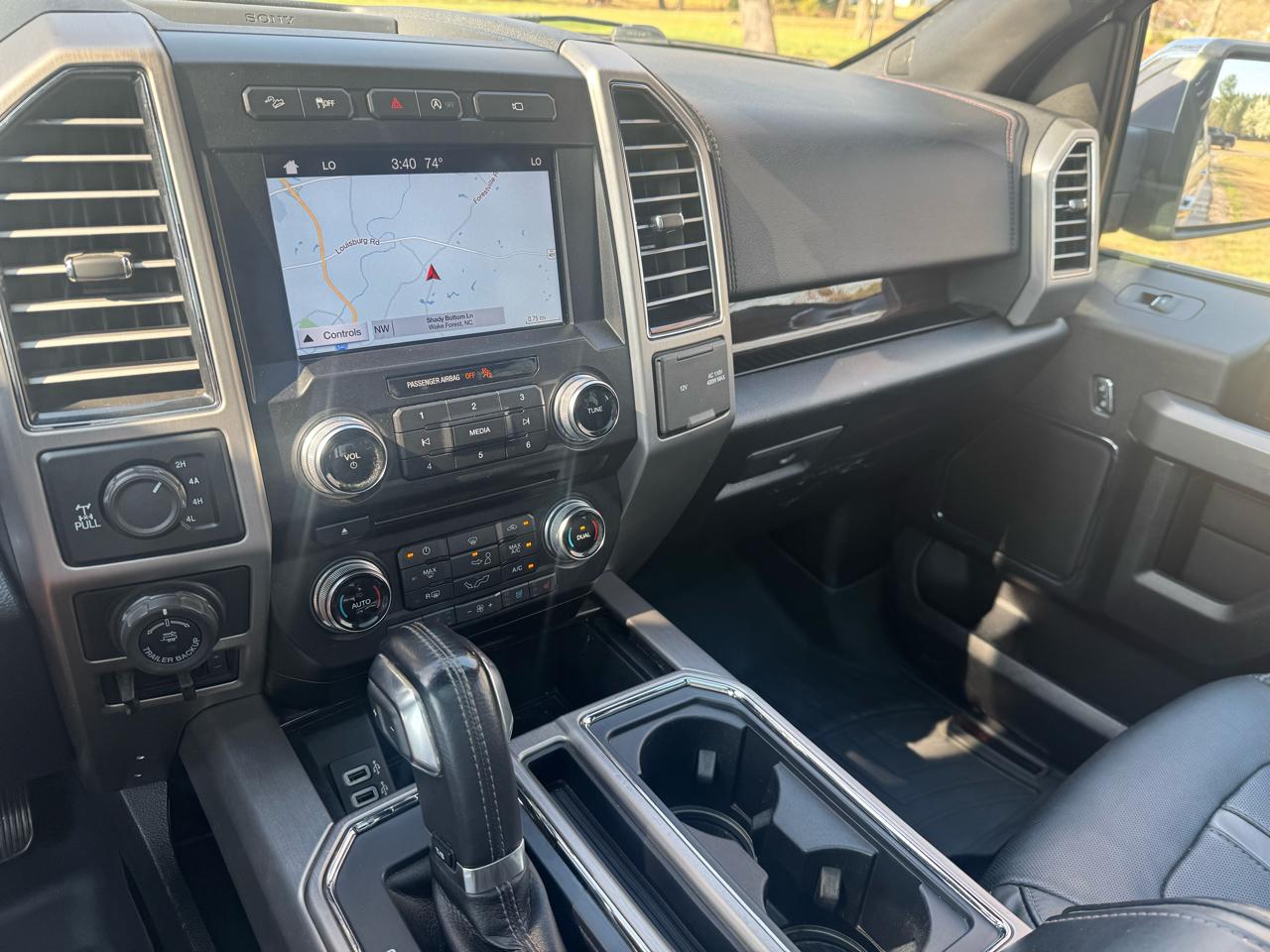 Ford F-150 Platinum 4WD SuperCrew 5.5' Box 2017