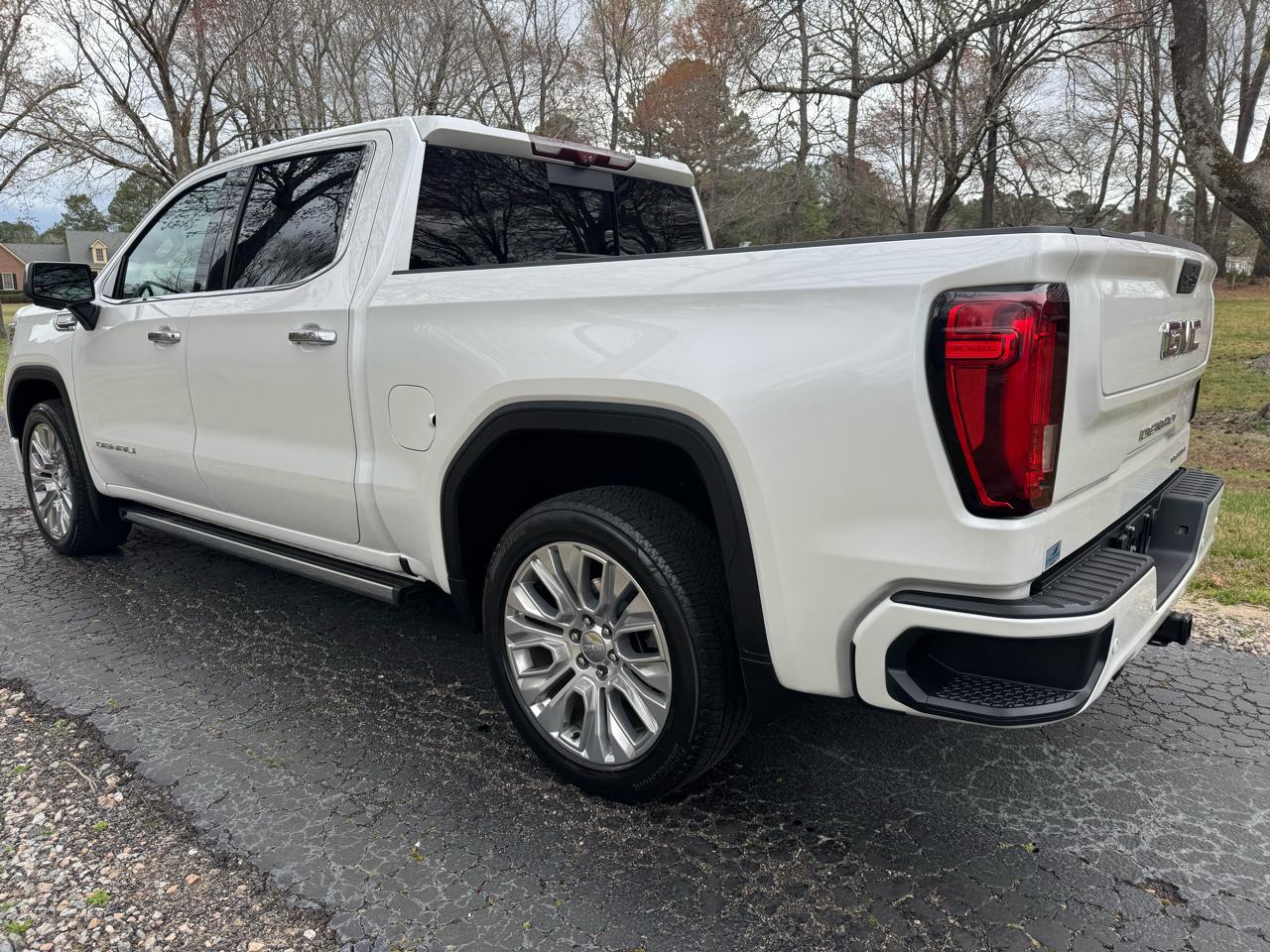 GMC Sierra 1500 4WD Crew Cab 147" Denali 2021