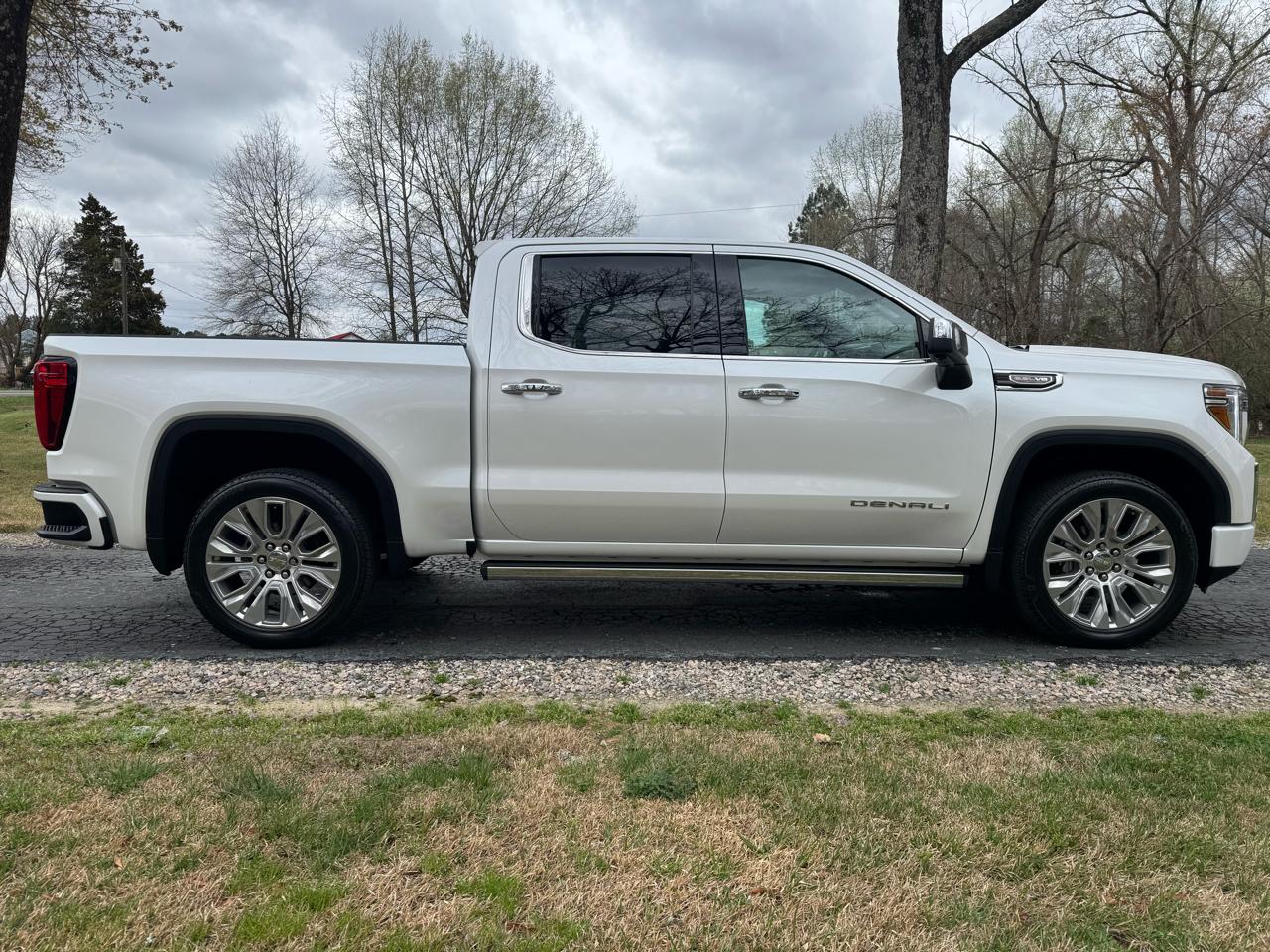 GMC Sierra 1500 4WD Crew Cab 147" Denali 2021