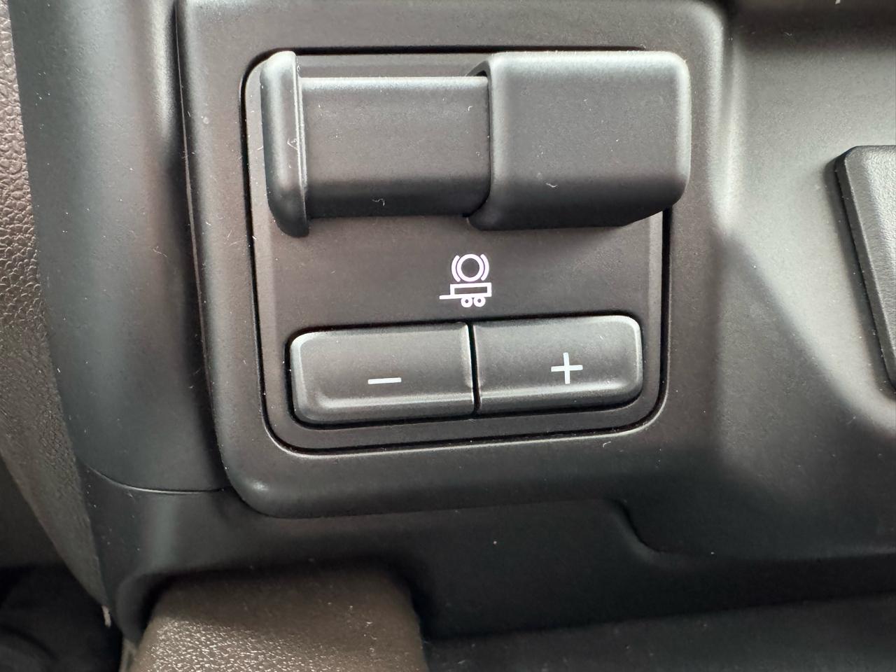 GMC Sierra 1500 4WD Crew Cab 147" Denali 2021