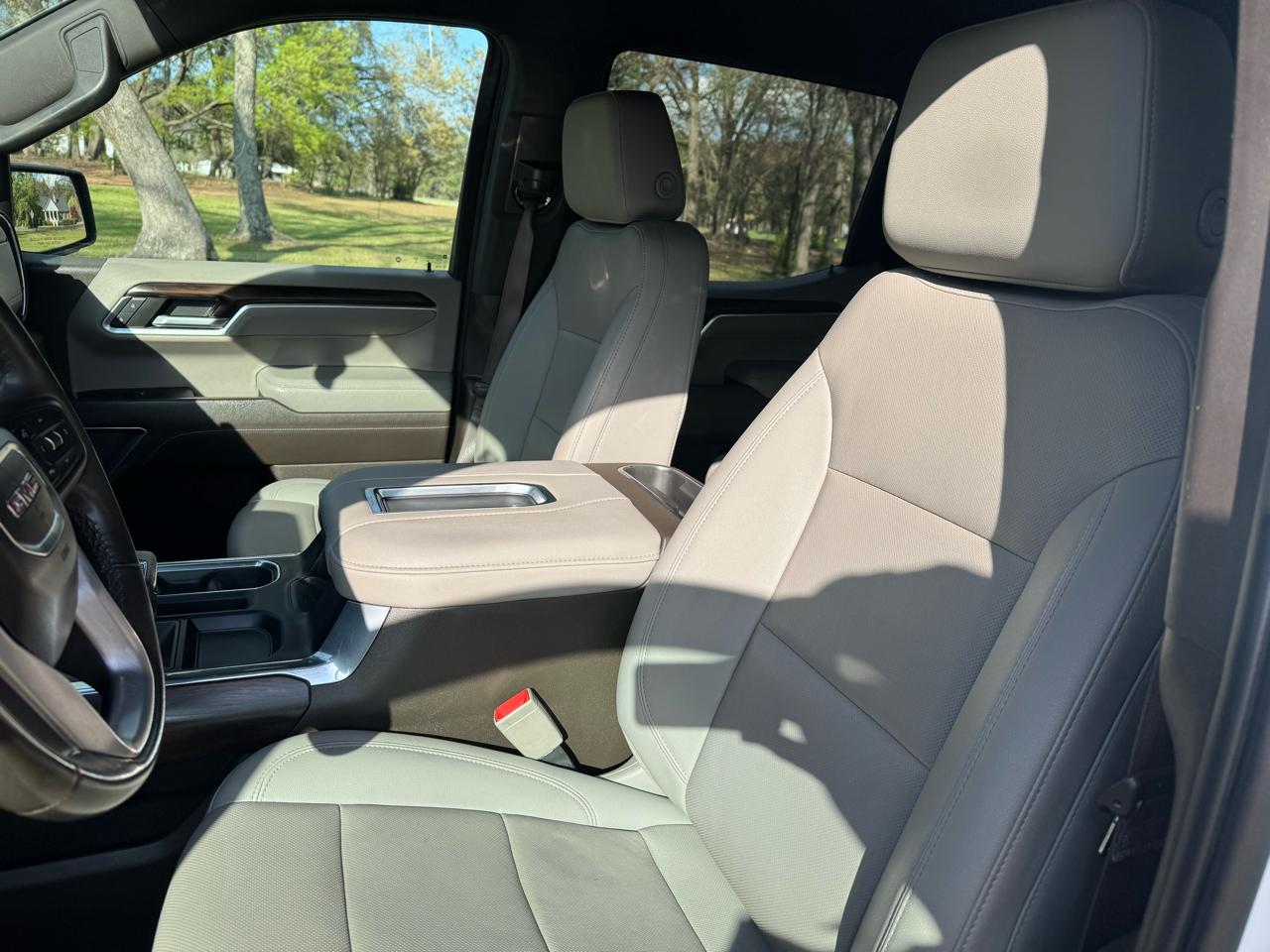 GMC Sierra 1500 4WD Crew Cab 147" SLT 2022