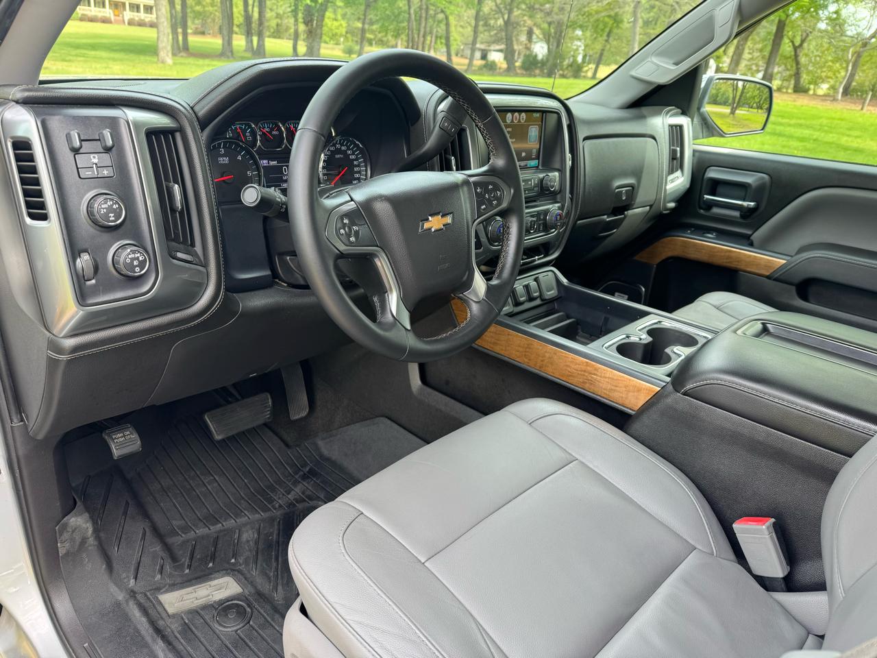 Chevrolet Silverado 1500 4WD Crew Cab 143.5" LTZ w/1LZ 2014