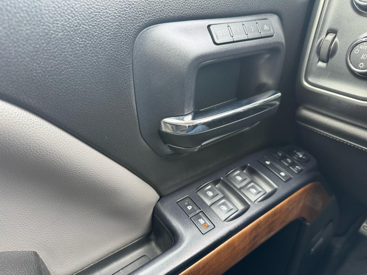 Chevrolet Silverado 1500 4WD Crew Cab 143.5" LTZ w/1LZ 2014