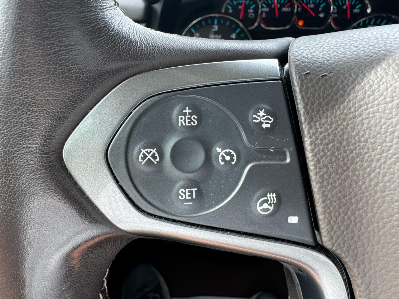 Chevrolet Suburban 2WD 4dr 1500 Premier 2019