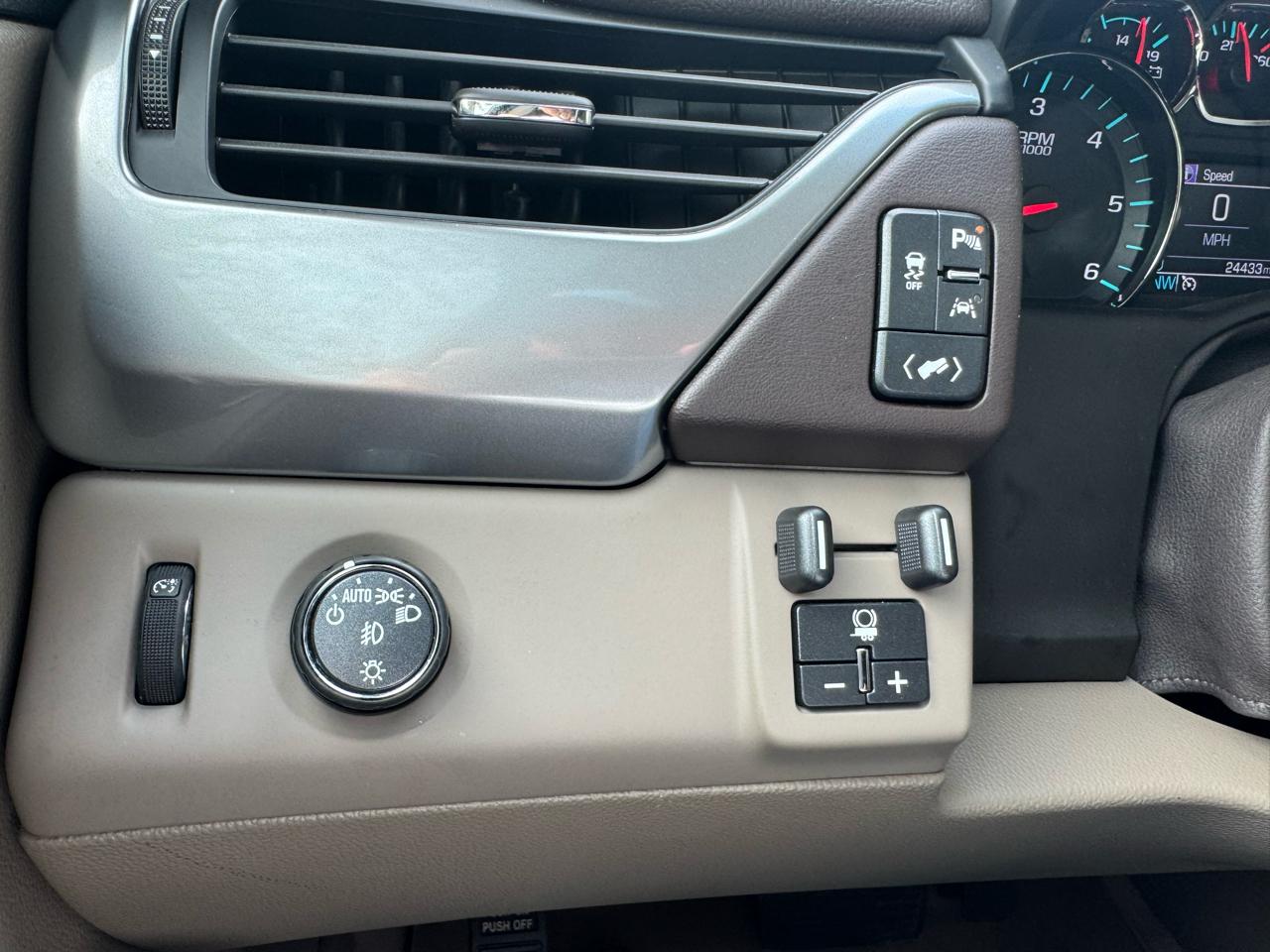 Chevrolet Suburban 2WD 4dr 1500 Premier 2019