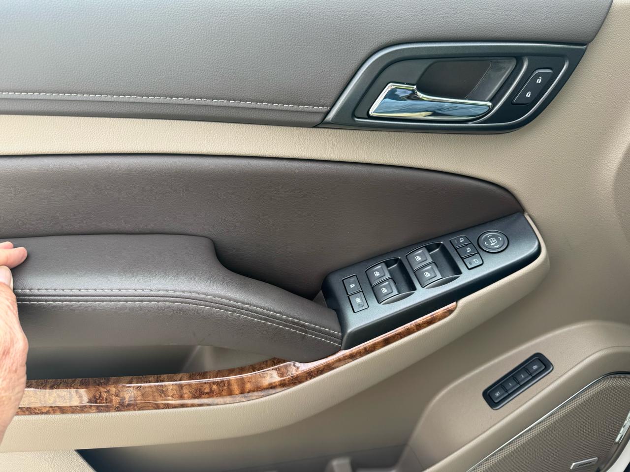 Chevrolet Suburban 2WD 4dr 1500 Premier 2019