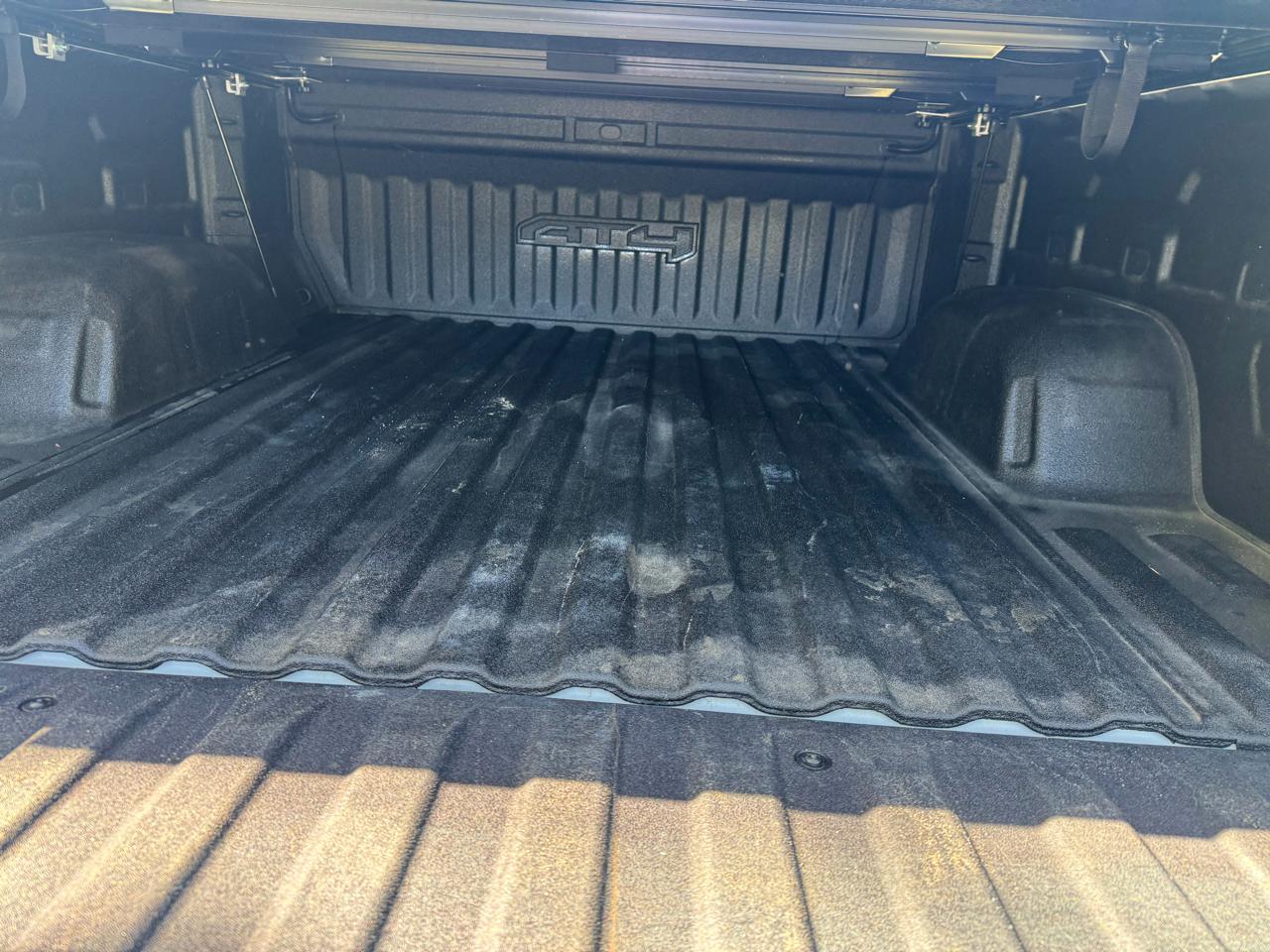 GMC Sierra 1500 4WD Crew Cab 147" AT4 2021