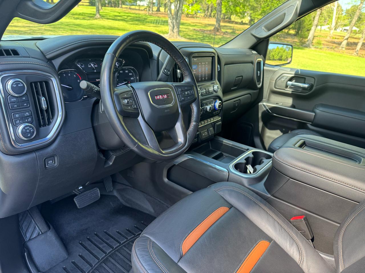 GMC Sierra 1500 4WD Crew Cab 147" AT4 2021