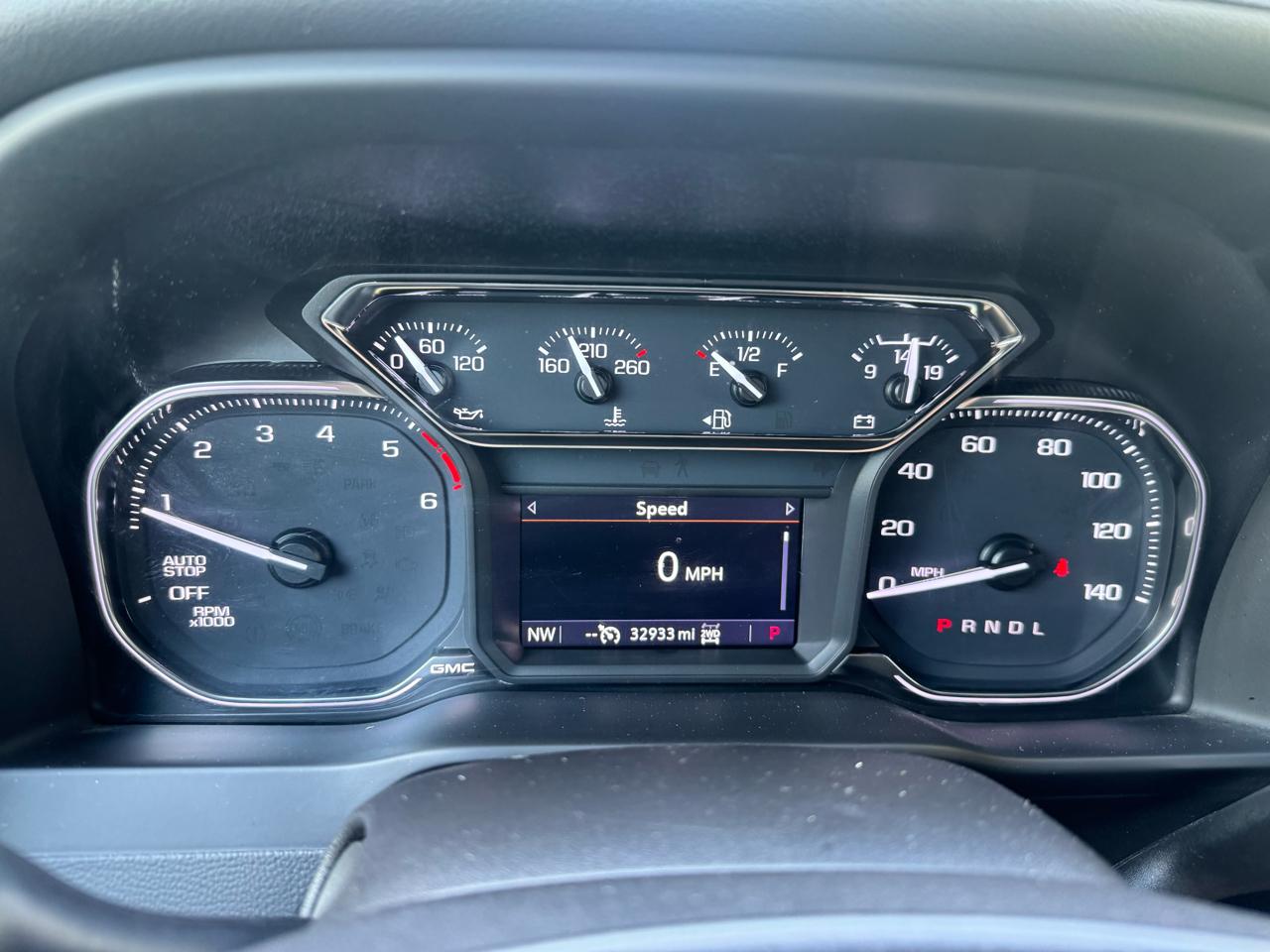 GMC Sierra 1500 4WD Crew Cab 147" AT4 2021