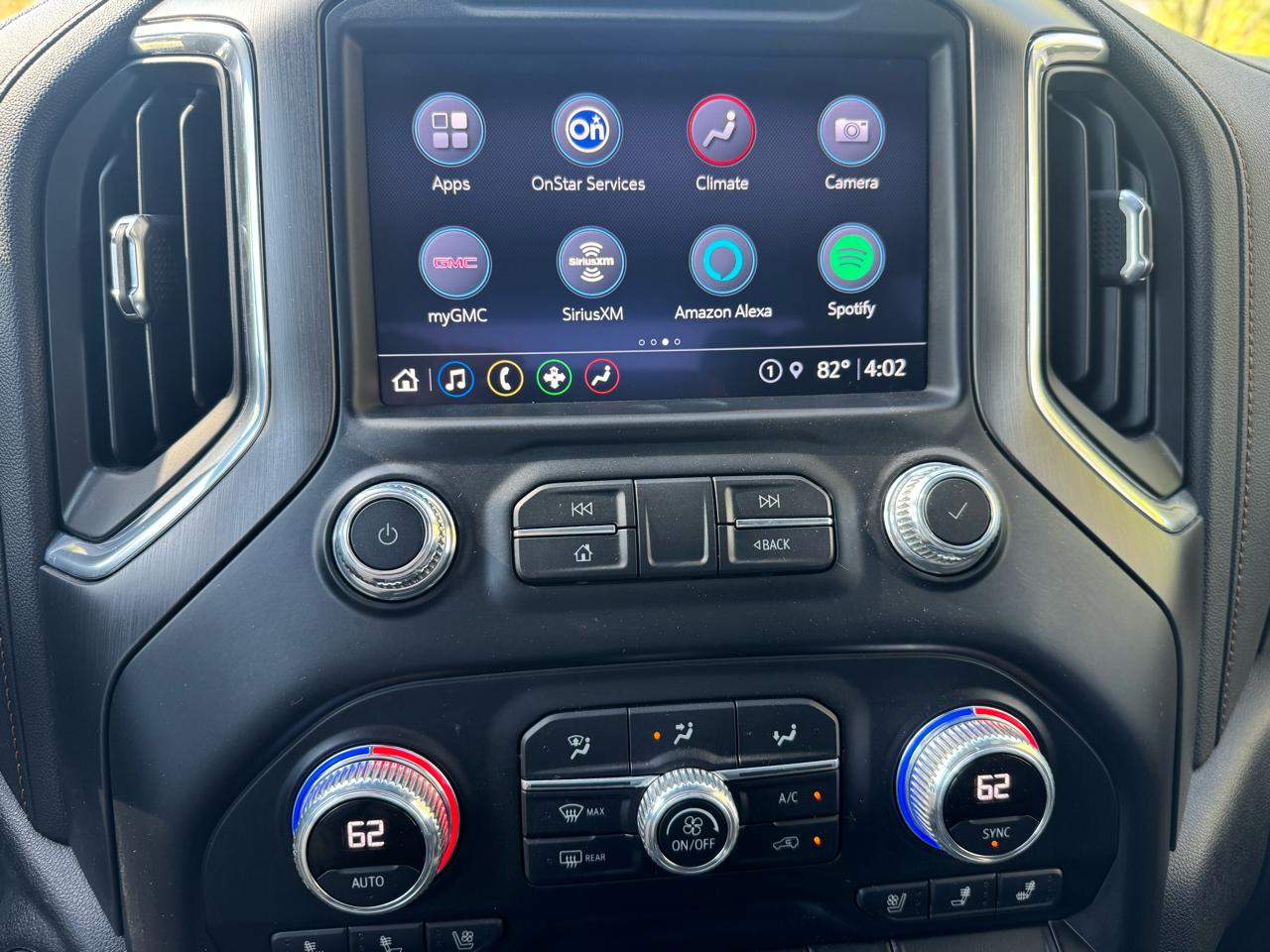 GMC Sierra 1500 4WD Crew Cab 147" AT4 2021