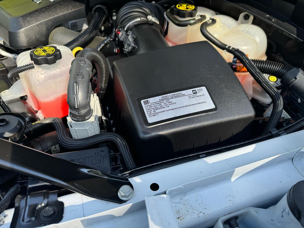 GMC Sierra 1500 4WD Crew Cab 147" AT4 2021