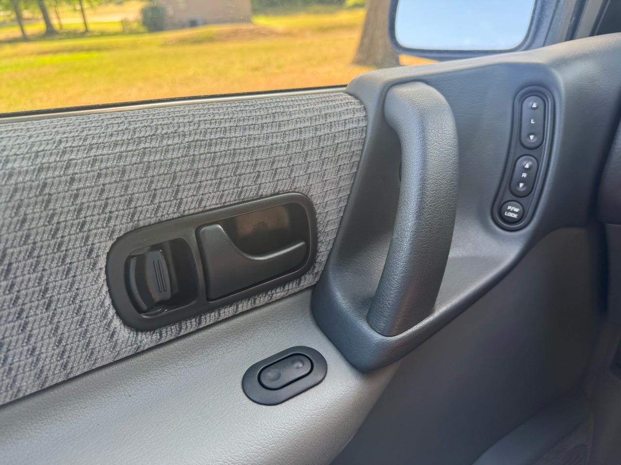 Mercury Villager Wagon 3dr LS 1995