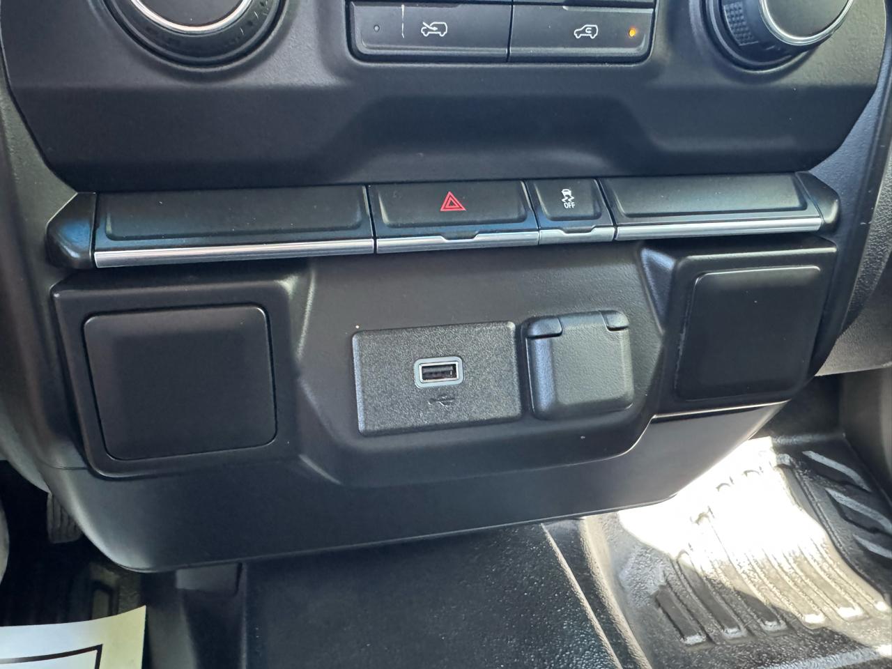 Chevrolet Silverado 1500 4WD Double Cab 147" Work Truck 2020