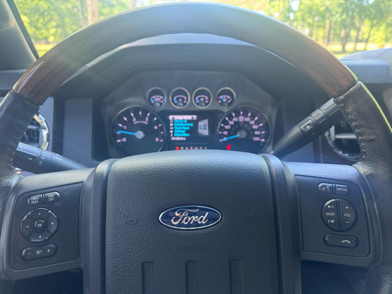 Ford Super Duty F-350 SRW 4WD Crew Cab 156" Platinum 2015