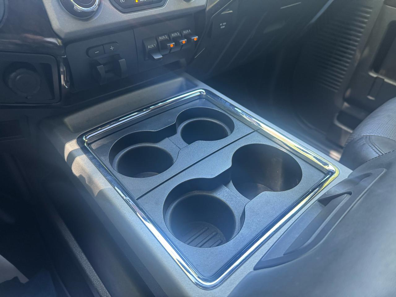 Ford Super Duty F-350 SRW 4WD Crew Cab 156" Platinum 2015