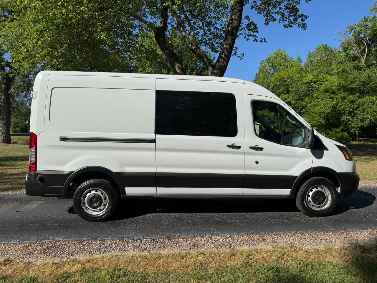Ford Transit Van T-250 148" Med Rf 9000 GVWR Sliding RH Dr 2019