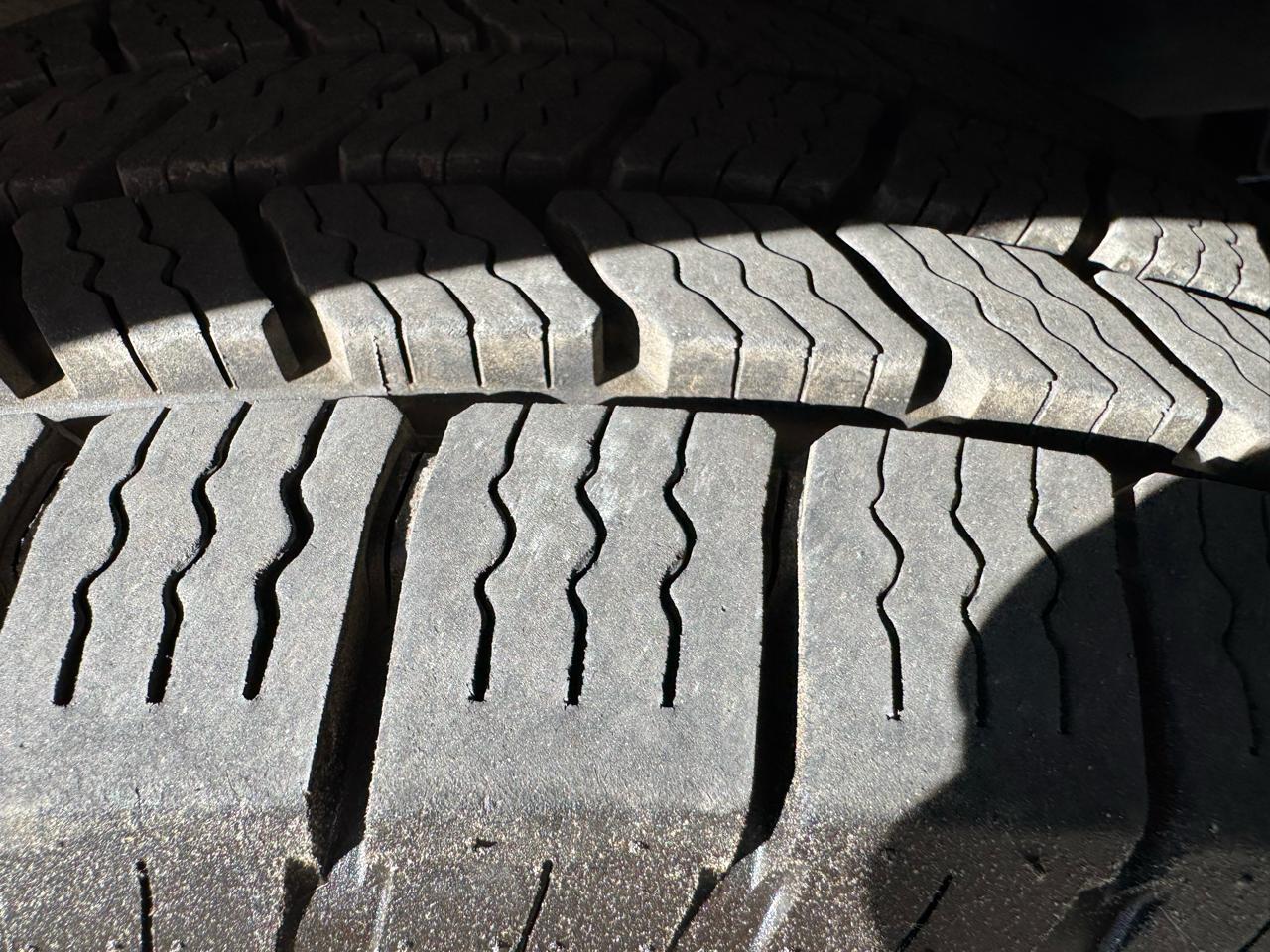 Ford Transit Van T-250 148" Med Rf 9000 GVWR Sliding RH Dr 2019