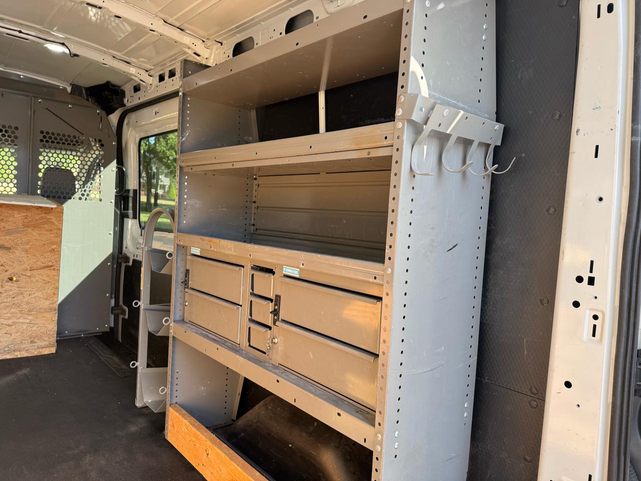 Ford Transit Van T-250 148" Med Rf 9000 GVWR Sliding RH Dr 2019