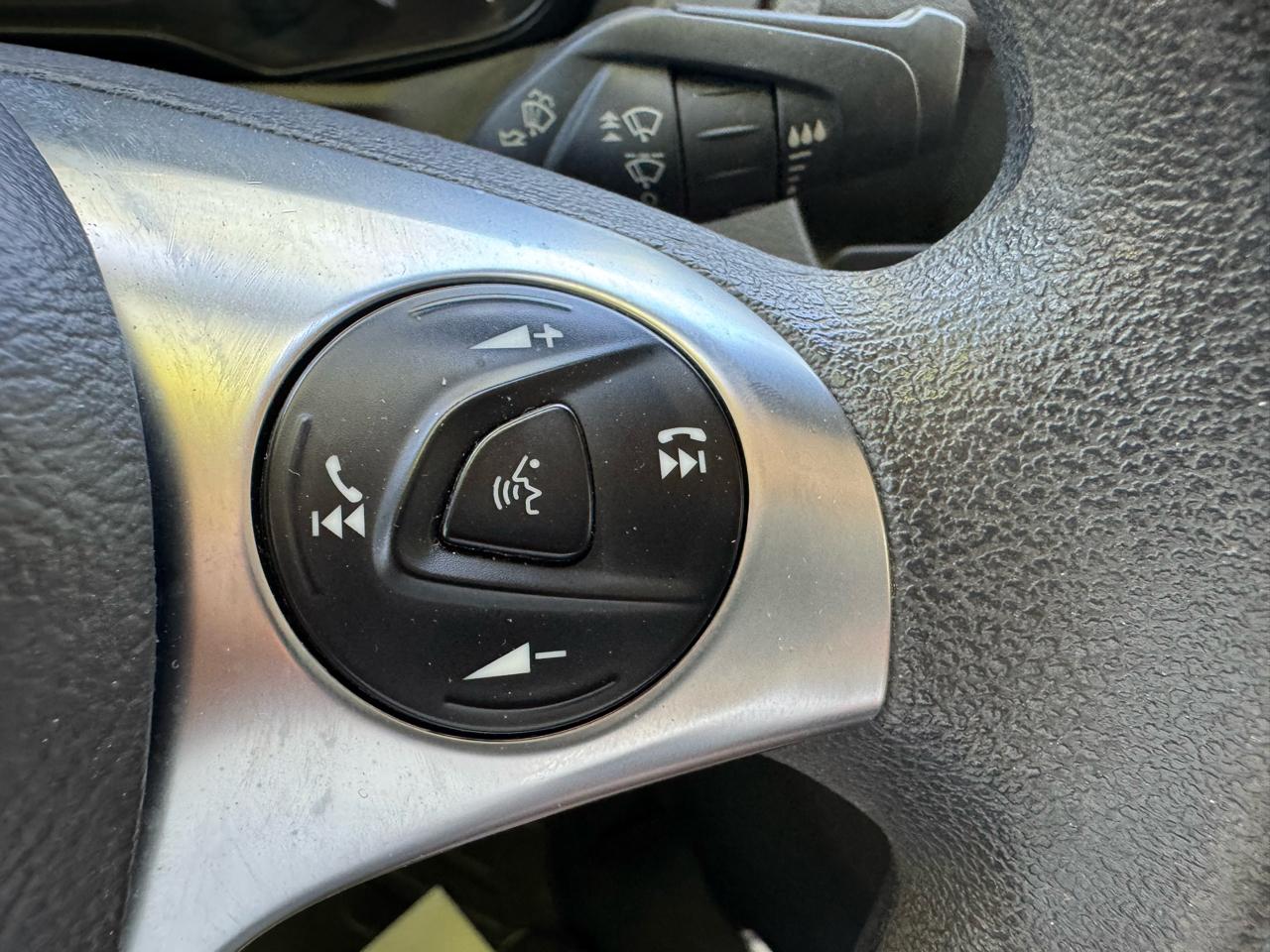 Ford Transit Van T-250 148" Med Rf 9000 GVWR Sliding RH Dr 2019