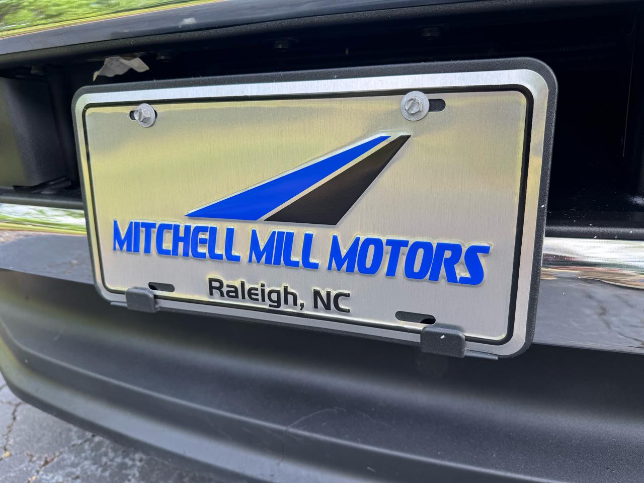 Ford Super Duty F-550 DRW XL 4WD Reg Cab 205" WB 120" CA 2025