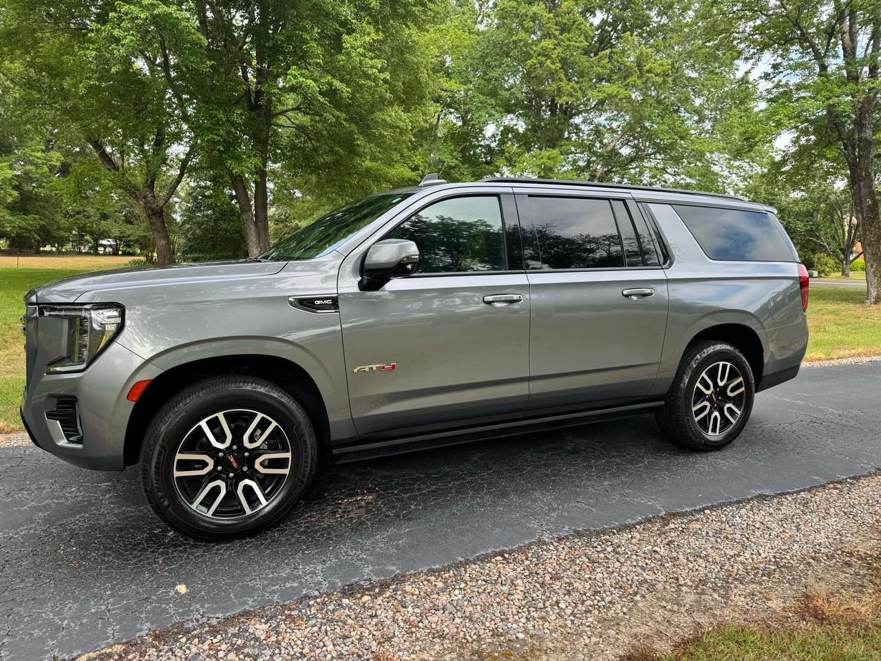 GMC Yukon XL 4WD 4dr AT4 2021