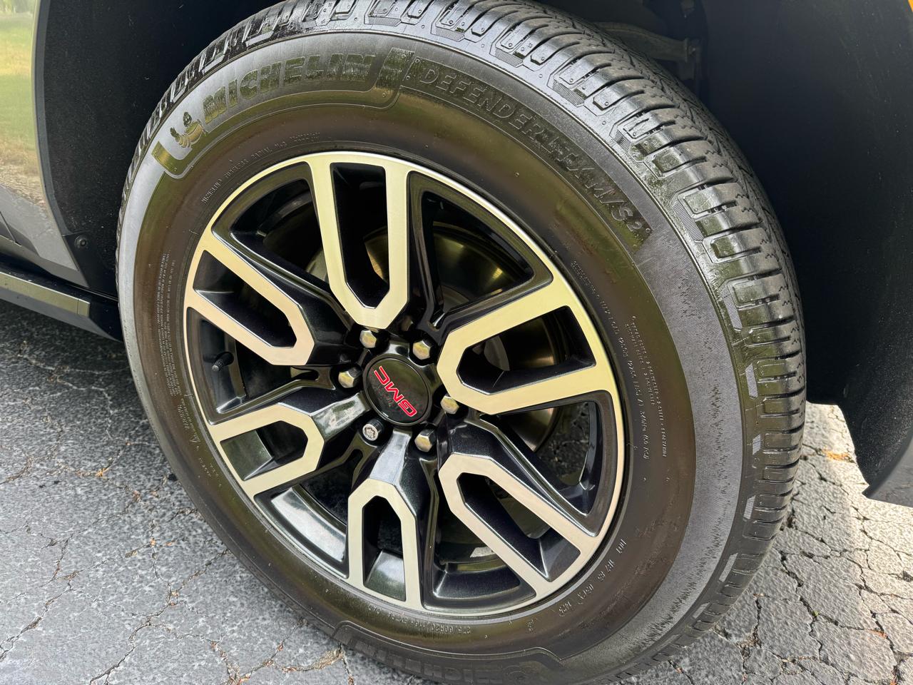 GMC Yukon XL 4WD 4dr AT4 2021