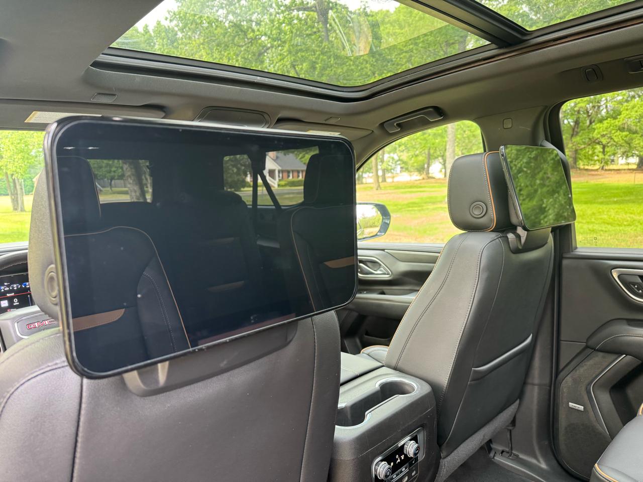 GMC Yukon XL 4WD 4dr AT4 2021