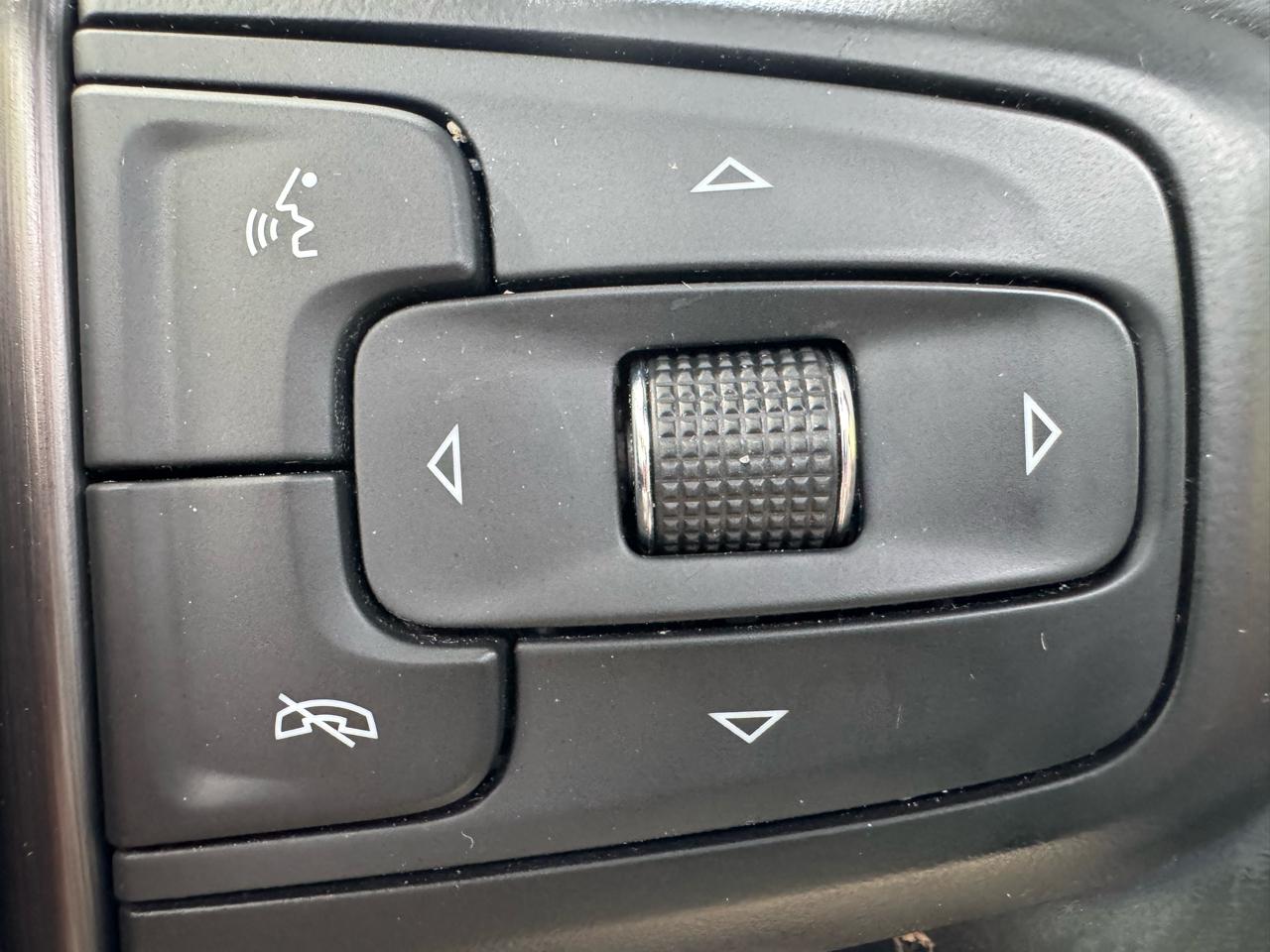 GMC Yukon XL 4WD 4dr AT4 2021