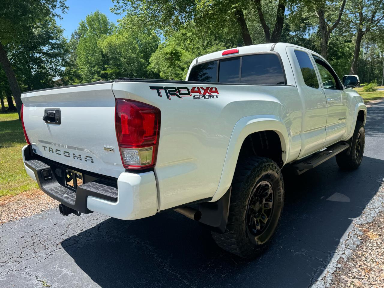 Toyota Tacoma 4WD Access Cab V6 AT TRD Sport (Natl) 2016